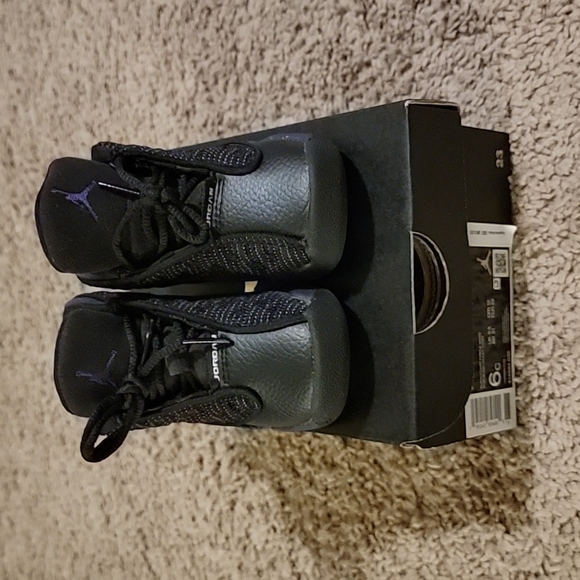 Jordan Retro 13 Purple & Black Sz 6c - Picture 3 of 6